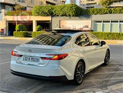 تۆیۆتا کامری